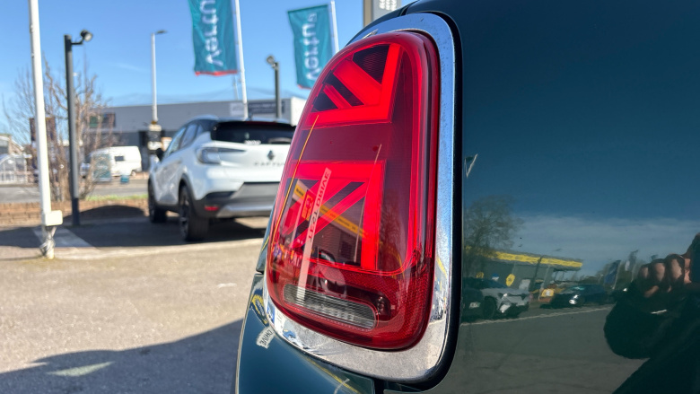 MINI Hatchback 1.5 Cooper II 3dr Petrol Hatchback